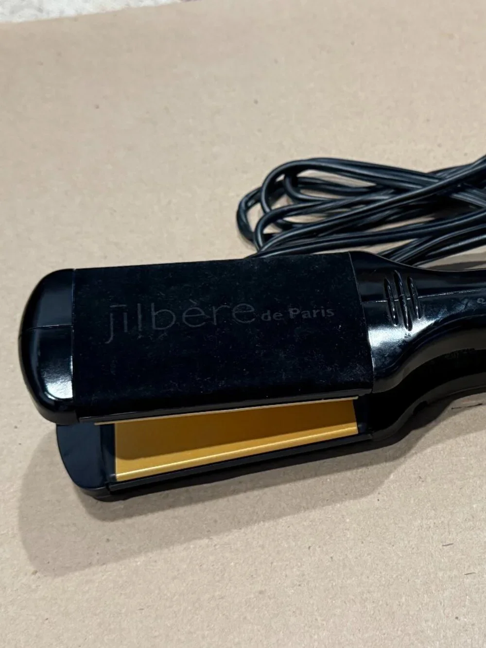 Jubere de Paris Porcelain Series Black Gold 2.5” Wide Plate Flat Iron